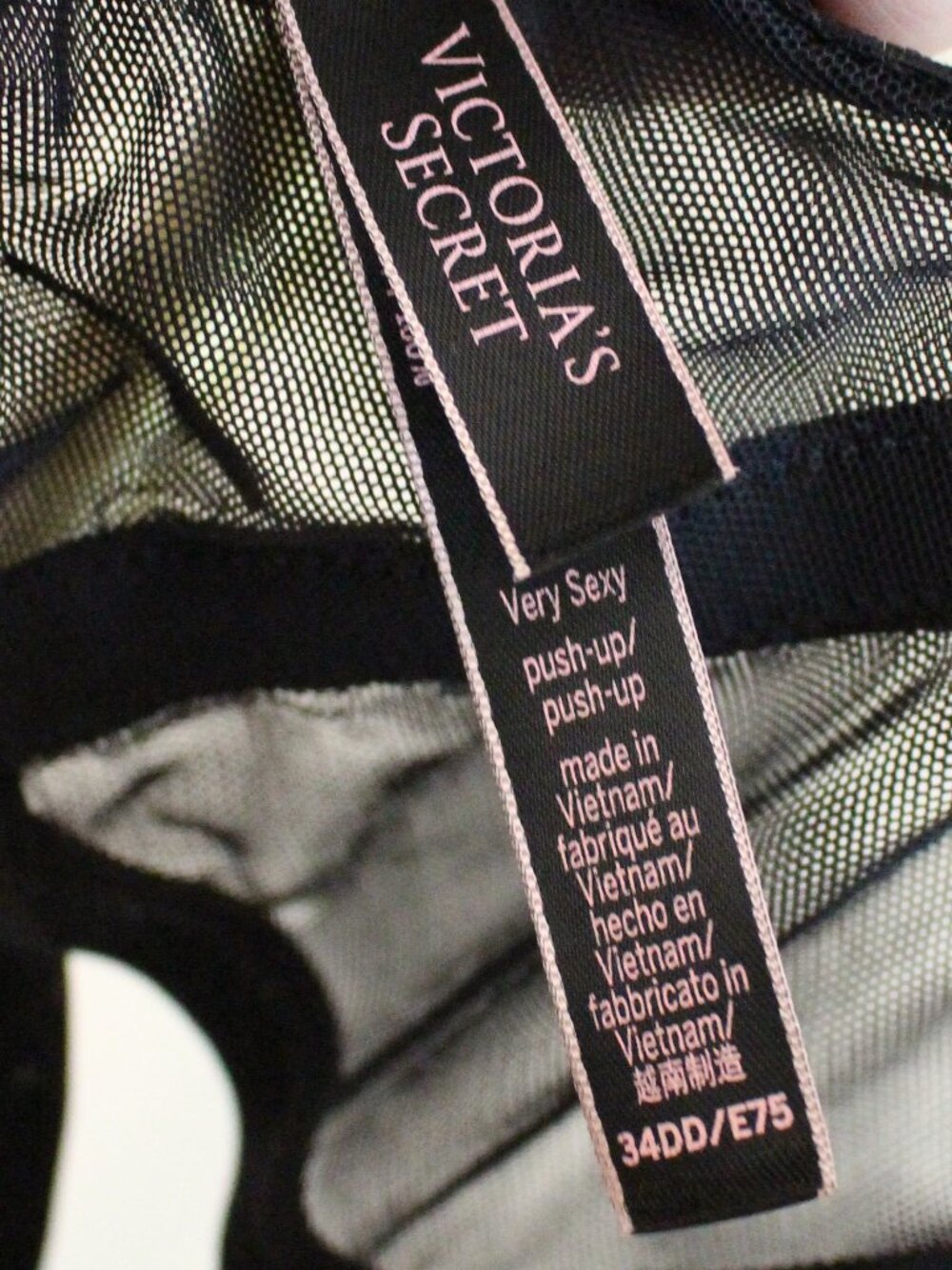 Women's Victoria's Secret Very Sexy Push Up Bra, Size 34DD - Picture 5 of 5